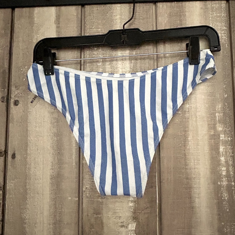 SHEIN 3 piece swim set, S - Picture 5 of 8